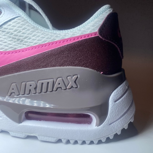 Nike Women's Air Max White and Pink Sneakers - Picture 7 of 10
